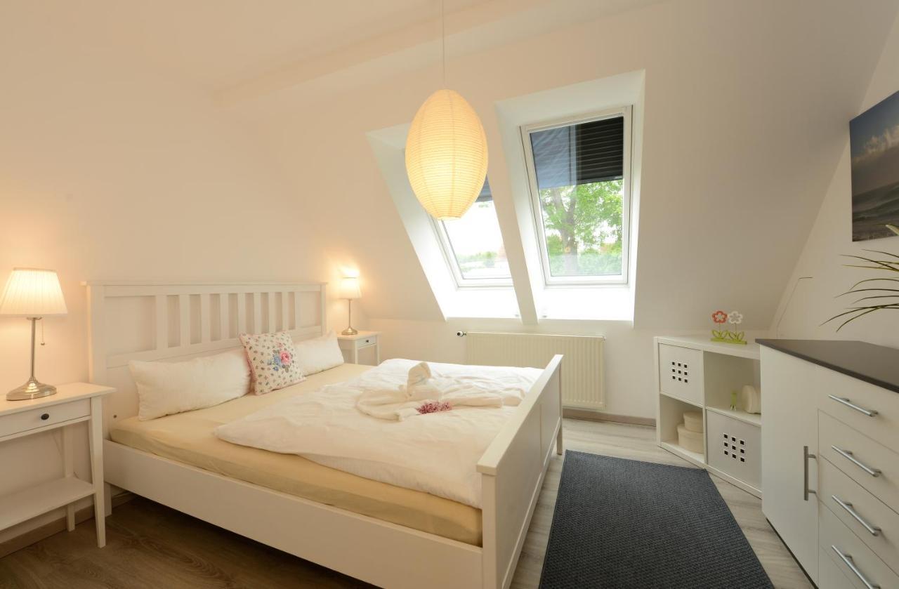 Ferienwohnung Seestern Fuer 6 Personen Mit Kamin & Terrasse Boltenhagen  Buitenkant foto