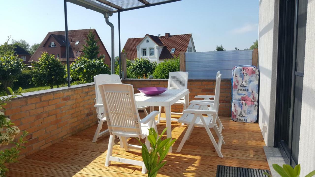 Ferienwohnung Seestern Fuer 6 Personen Mit Kamin & Terrasse Boltenhagen  Buitenkant foto